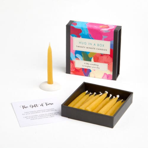 Signature Collection – Hug in a Box (Abstract) EN