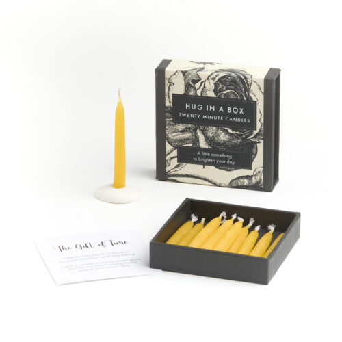 Hug in a Box (Botanical) EN