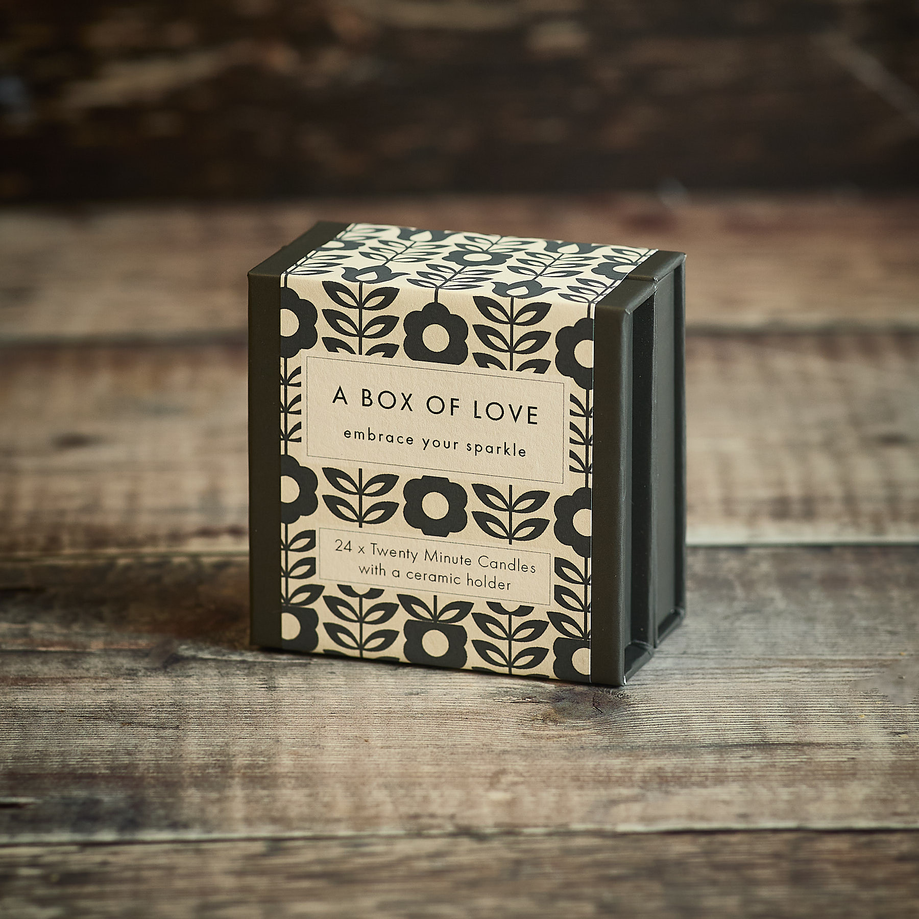 A Box of Love (Vintage) EN